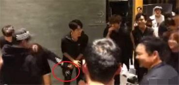 男明星下体图片,一场视觉与心理的冲击