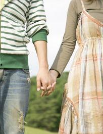 情侣牵手生活照,情侣牵手生活照背后的温馨时光 第2张 情侣牵手生活照,情侣牵手生活照背后的温馨时光 第2张