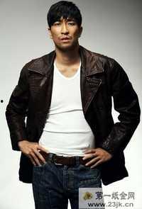 王千源个人资料图片,光影之间，演绎人生百态  第3张