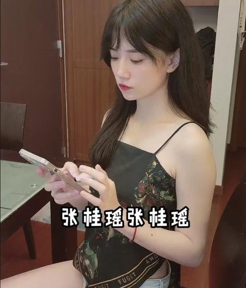 午夜美女主播露脸,揭秘直播界新宠儿