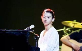 霍尊跳舞搞笑视频  第2张